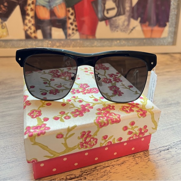 SALE🌻ALEXANDER MCQUEEN unixes sunglasses ✨❤️ - Picture 7 of 16